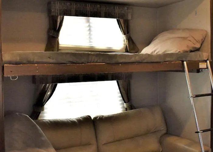 Inviting Rv With Private Deck, Grill & Firepit Near Williams, Arizona Holiday home